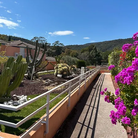 Joli Avec Terrasse Appartement *